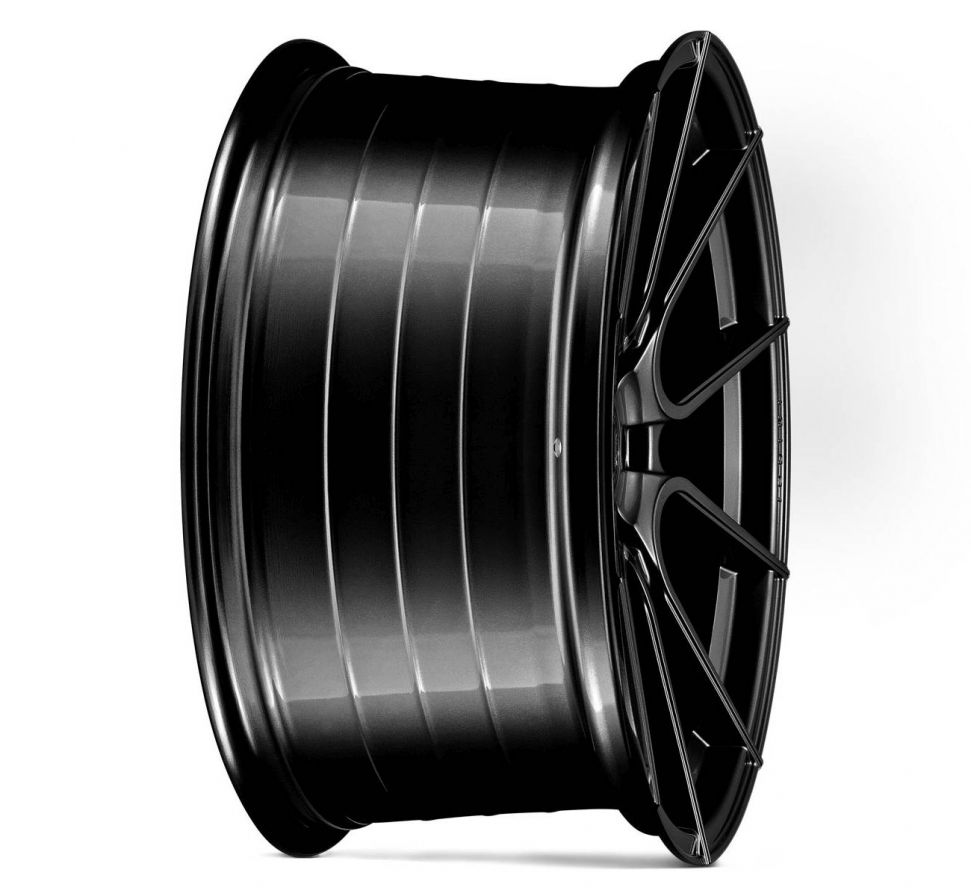 Ispiri<br>FFR6 - Corsa Black (19x8.5)